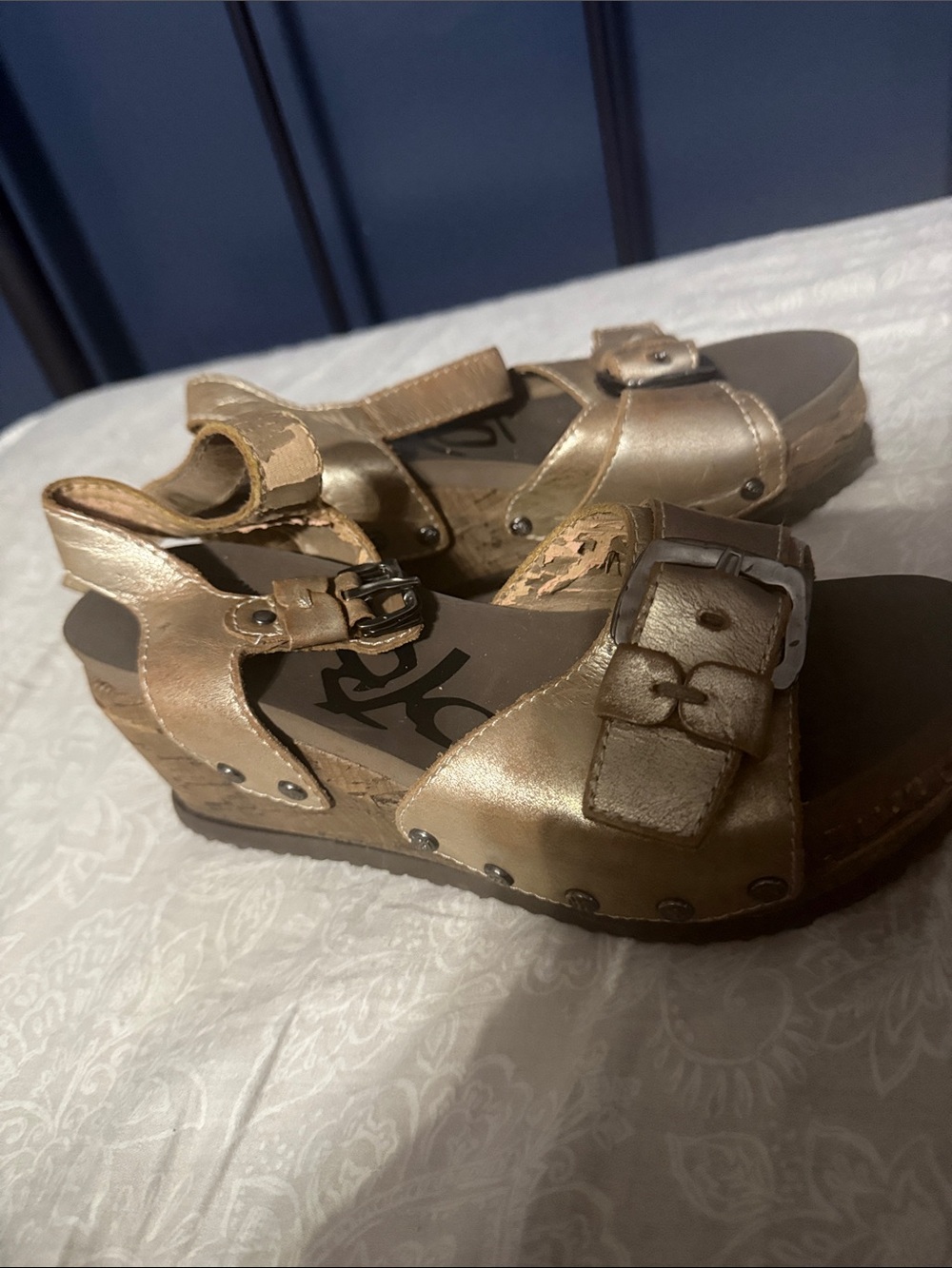 OTBT Kids Metallic Gold Buckle Platform Sandals